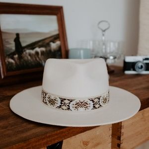 Lack Of Color. The Beverly Hat. Medium.